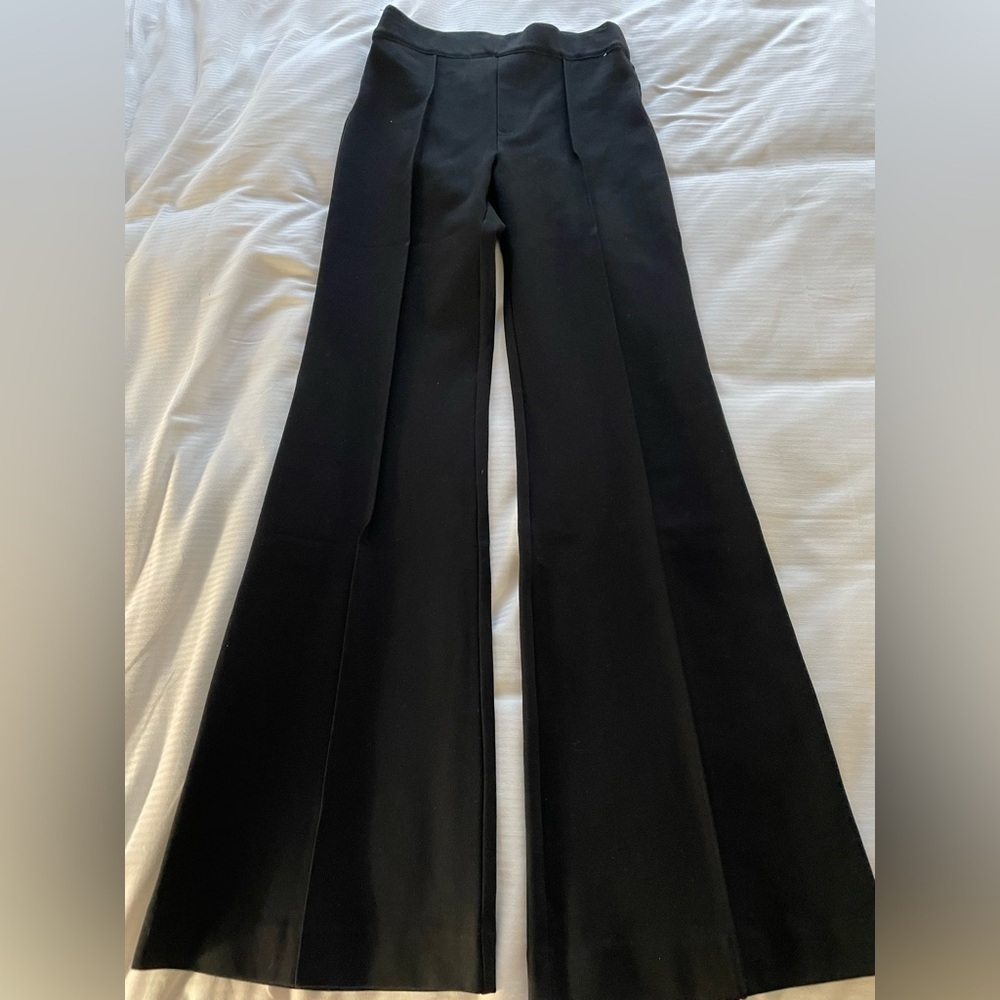 NWOT Spanx SUPER smooth point flare pant. Size S. - Picture 6 of 8